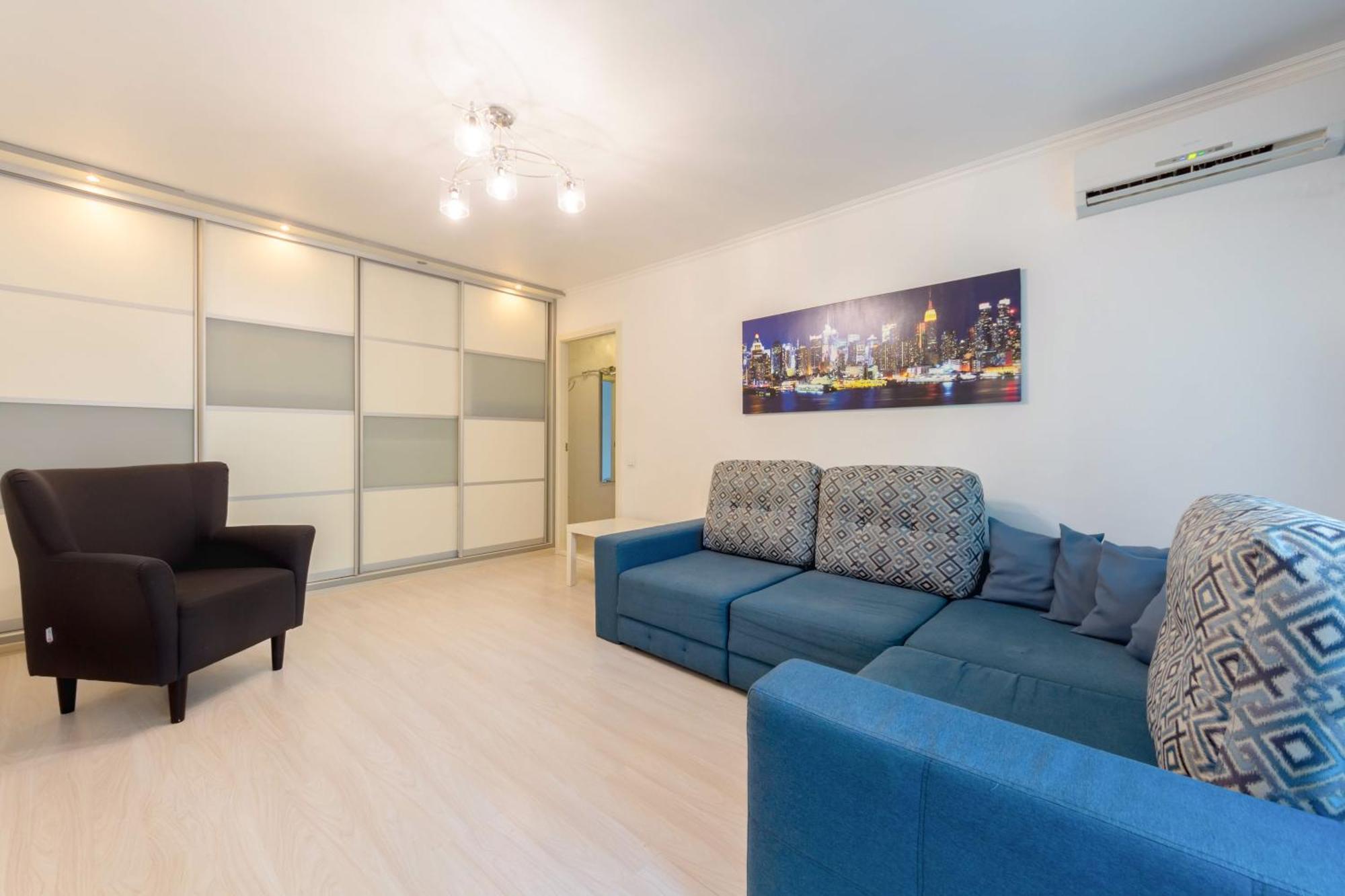 Apartments Near Parus Business Centre Kyiv Exterior photo