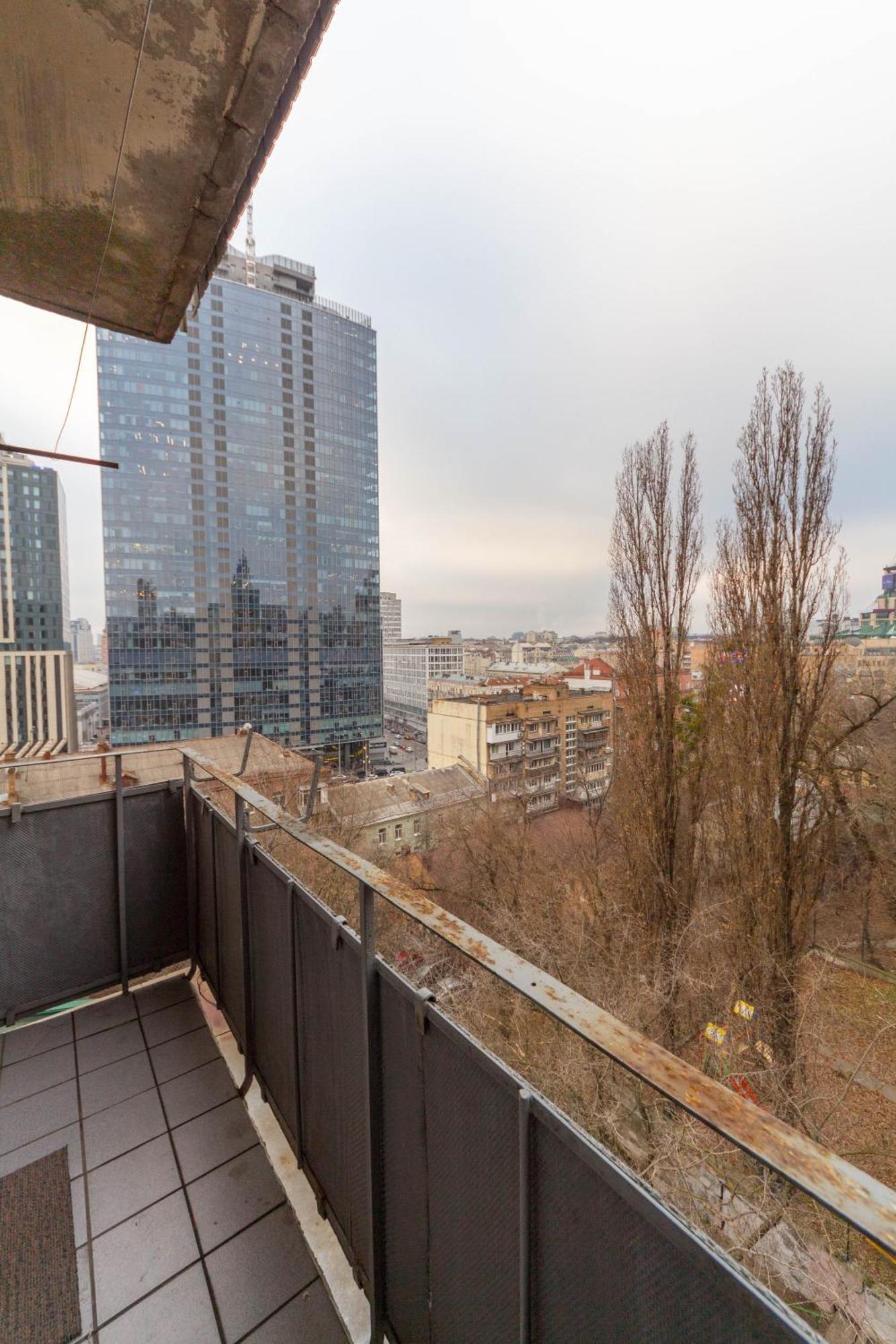 Apartments Near Parus Business Centre Kyiv Exterior photo